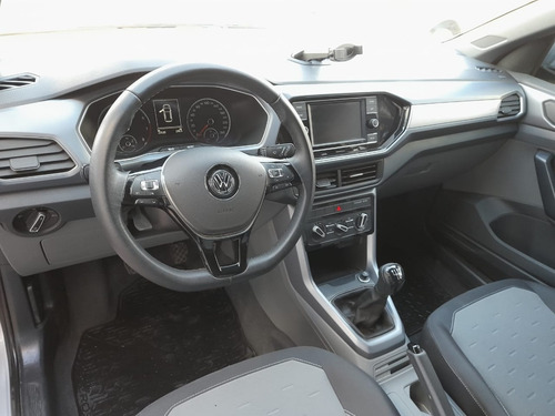 Imagen 7 de 8 de Volkswagen T-cross