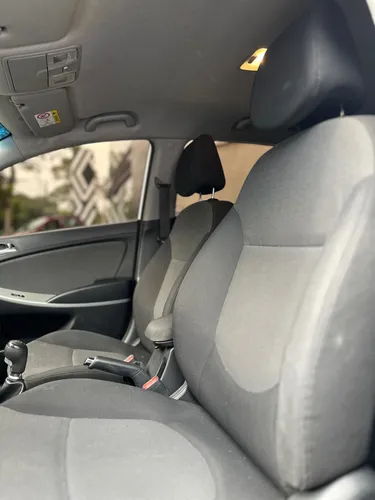 Hyundai Accent 1.6l 5 p
