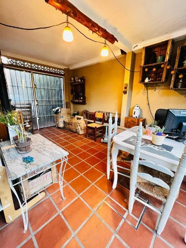 Imagen 7 de 9 de Casa En Venta En Castelar Sur