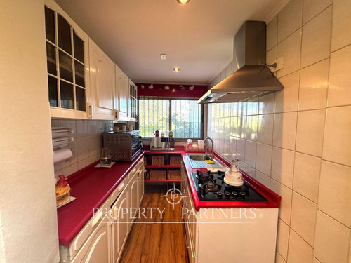 Cómoda Y Amplia Casa En Venta, Lomas De Mirasur.