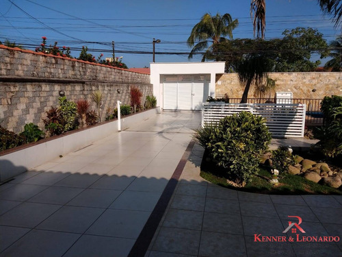 Imagem 3 de 20 de Casa Itaipuaçu, 6 Quartos, Piscina, Churrasqueira E Sauna. Próximo A Praia. 426