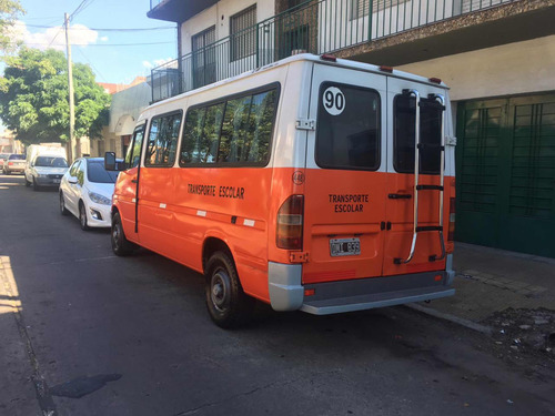 Imagen 3 de 11 de Mercedes-benz 310d Transporte Pasajeros