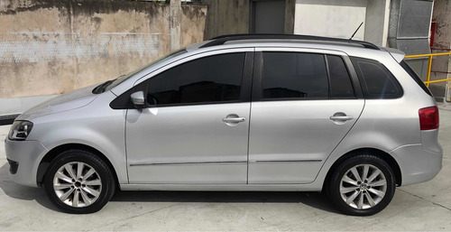 Volkswagen Suran 1.6 Highline 11d Cuero 2011