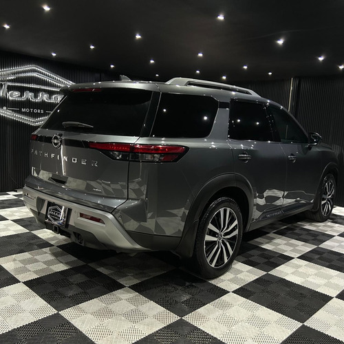 Nissan Pathfinder 3.5 Platinum 4x4 At