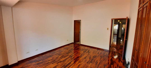 Imagen 12 de 21 de Vendo Casa 320m2 4h/3b/2p Santa Ines 4924