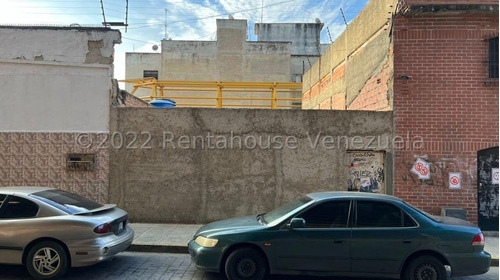 En Venta Excelente Terreno De Uso Comercial En Chacao