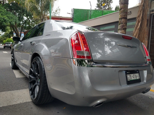 Imagen 5 de 15 de Chrysler 300c 3.6 Premium V8 5 Vel At 2012