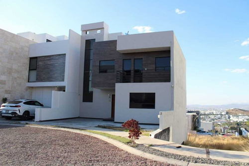 Casa En Renta Valle Tinto Cerca De Vista Real Corregidora Queretaro