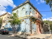 Comprar Bajo De Precio Oportunidad Venta Padron Unico Local 71 M2 Y 5 Mts De Altura. Arriba Apartamento O Casa De Altos De 61 M2 Con 2 Dormitorios O Ambientes Enormes, Terrazas Patio Balcones Villa Muñoz