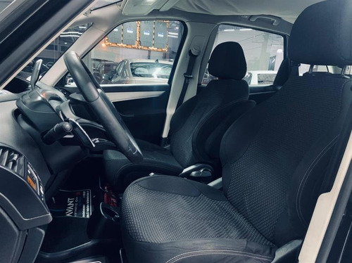 Imagem 8 de 10 de Citroen C4 Picasso