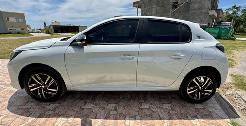 Peugeot 208 1.6 Road Trip Tiptronic