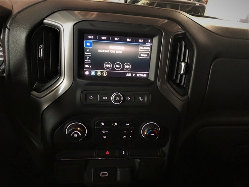 Imagen 13 de 15 de Chevrolet Silverado