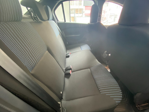 Imagen 9 de 25 de Renault Logan Life 1.6 Patentado Oferta 2023 Tomo Permuta Jl