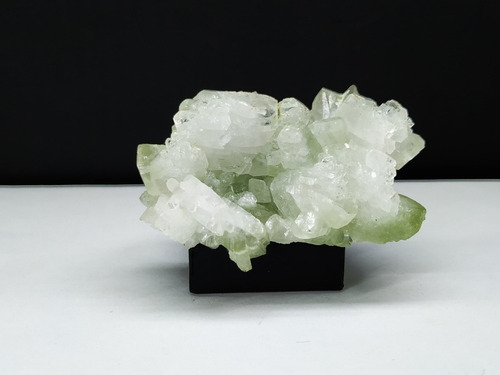 Mineral Raro Periclina, Chamosita, Byssolita #2 Verde Claro (Usado)