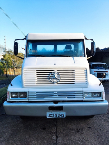Imagem 2 de 10 de Mercedez-benz L1618