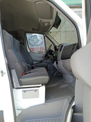 Imagen 9 de 13 de Volkswagen Crafter 2.0 Cargo Van 5.0 Ton Lwb Caja Extendida