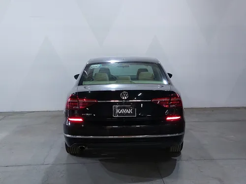 Volkswagen Passat 2.5 HIGHLINE AUTO