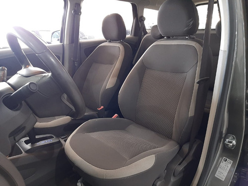Imagem 7 de 14 de Chevrolet Spin Lt 1.8 Automático 2015