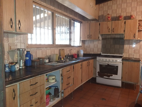 Imagen 10 de 12 de Venta De Terreno Con Casa Barcelona El Recreo