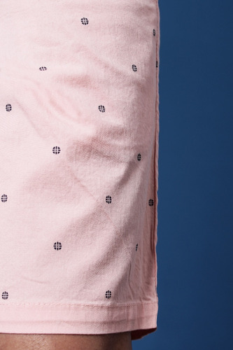 Imagen 2 de 3 de Bermuda De Gabardina Estampada Hombre No End 37319