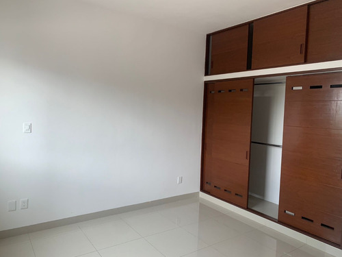 Casa En Venta En Residencial Cumbres
