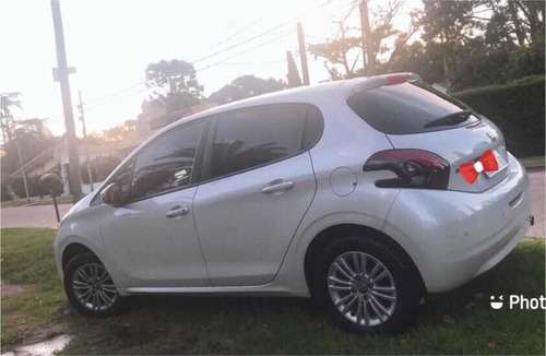 Peugeot 208 1.6 Allure 2019