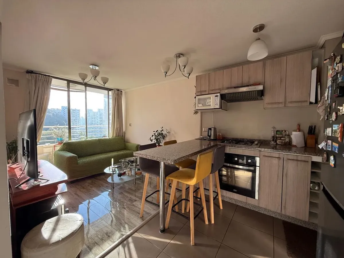 Imagen 3 de 21 de Departamento 2d 1b En Piso 5 Condominio Valparaíso