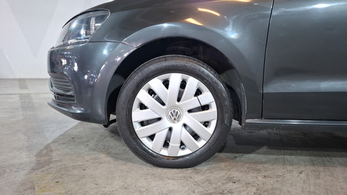 Volkswagen Polo 1.6 STARTLINE STD.