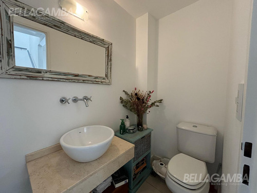 Casa Venta Bancalari 6 Ambientes Jardin Piscina