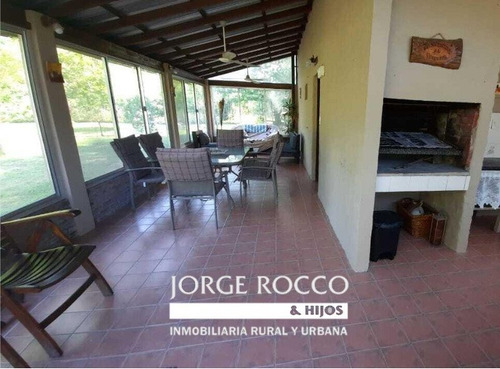 Imagen 13 de 18 de Casa Quinta En Barrio Los Bosquecitos!!!