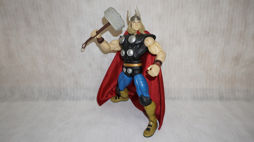 Thor Classic Marvel Legends Toy Biz 30cm (Usado)