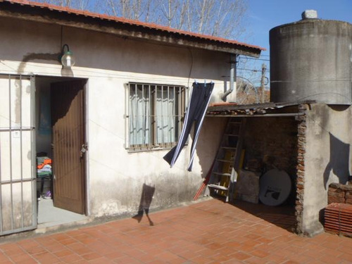Imagen 16 de 17 de Casa Ph Con Cochera - Lanús Oeste