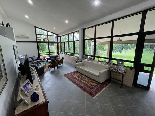Casa En Guataparo Country Club Con Vista Al Campo De Golf