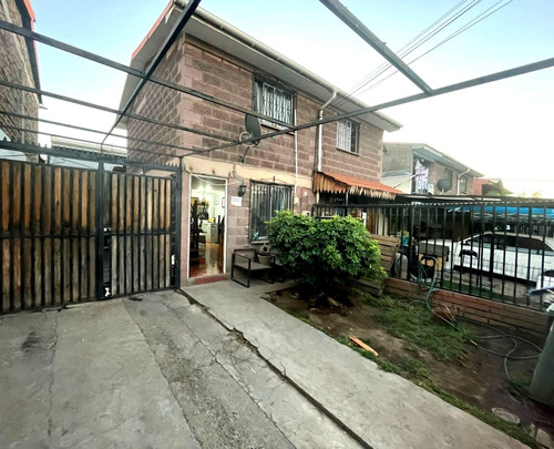 Acogedora Casa 2d 1b, En Avenida Troncal San Francisco.