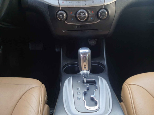 Imagen 12 de 14 de Dodge Journey 2014 5p Sxt L4/2.4 Aut 7/pas
