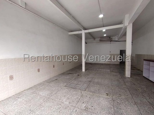 Daniela Linarez Alquila Locales Comerciales En Pleno Centro De Barquisimeto Dispone De 100m2 Zona De Alta Circulacion Y Actividad Comercial Con Todos Los Servicios Basicos