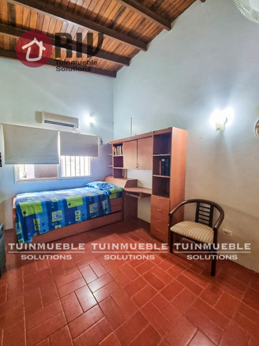 Venta - Quinta En Alto Prado. Estado Miranda.