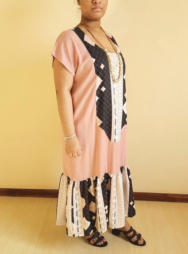 Imagem 4 de 6 de Vestido Feminino Tecido Médio Karla