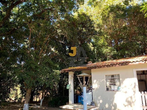 Linda Chácara Com Excelente Localização 3 Dormitórios À Venda, 2586 M² - Centro - Jaguariúna/são Paulo - Ch0658