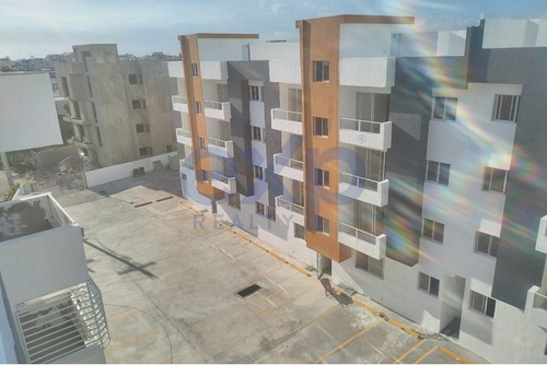 Residencial Cerrado De Aptos Listos En San Isidro, Aplican Bono Primera Vivienda. Desde Rd$5,540,933.00
