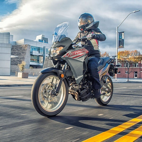 Imagen 4 de 8 de Moto Kawasaki Versys X 300 Abs 0km 2023 Gris