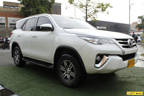 Toyota Fortuner Street Euro Iv