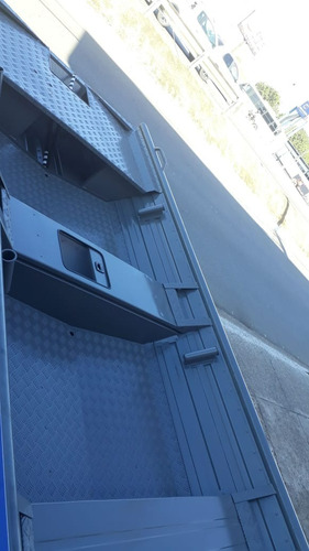 Barco De Alumínio Calaça Mod Flash Bass 600 De 6 Metros