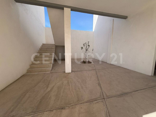 Plaza Comercial El Portal,venta ,en Avenida Guillermo Prieto Lujan, Chihuahua.