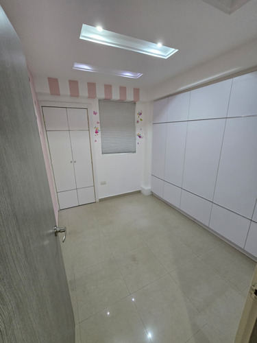 Apartamento En Venta En Las Chimeneas - Wc
