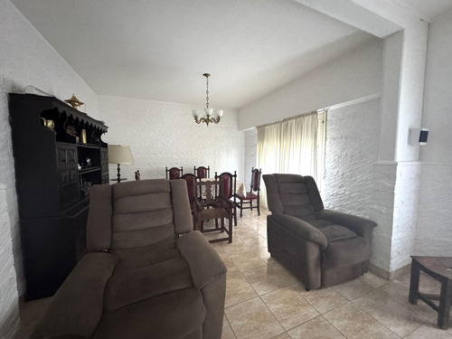 Casa En Venta En La Plata