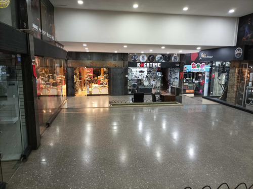 Venta Local, Galería Crown Plaza, Alameda 108 (97662)