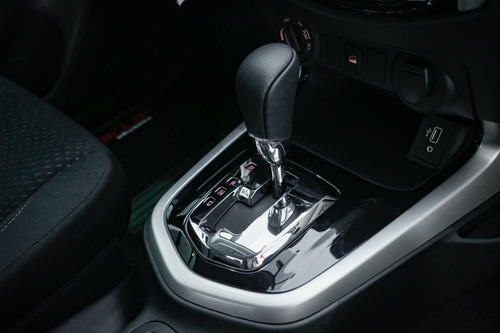 Imagem 12 de 14 de Nissan Frontier 2.3 Cd Turbo Attack Tdi Auto 4x4