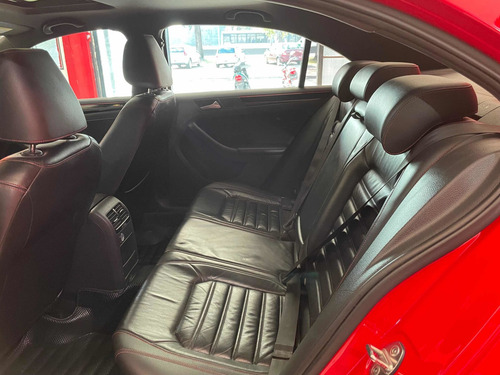 Imagen 13 de 16 de Volkswagen Vento 2018 2.0 Tsi Gli 211cv Permuto/financio