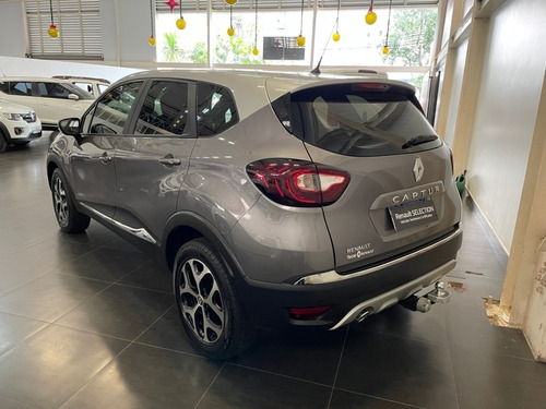 Imagem 3 de 9 de Renault Captur 16 Bose